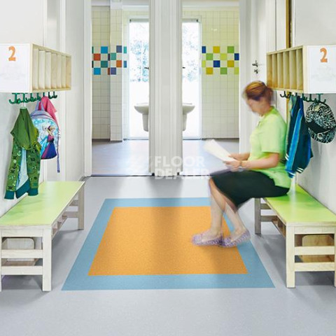 Forbo Marmoleum Decibel on Order 360135 warm grey фото 3 | FLOORDEALER